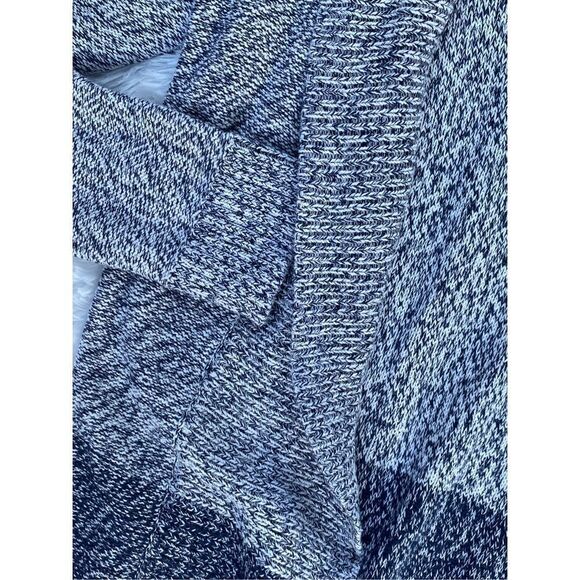 Tommy Hilfiger SZ L Woman’s Navy Blue 2 Toned Color Cardigan Sweater - Picture 10 of 13